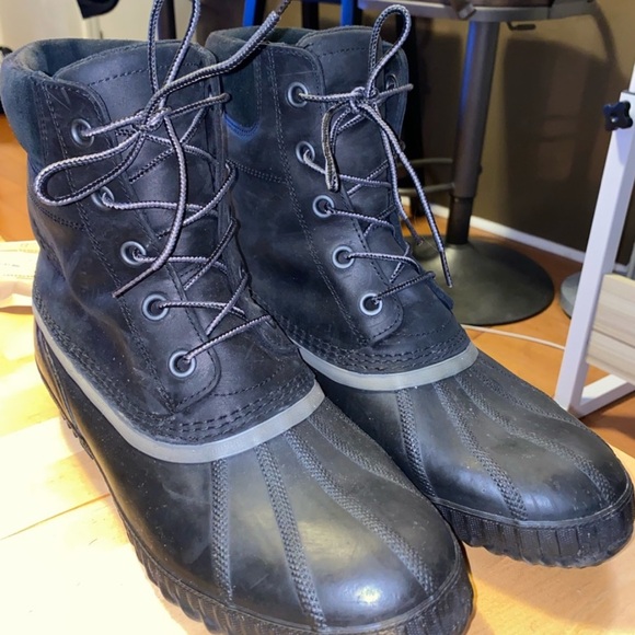 Black men’s Sorel winter boots - GREAT condition - Picture 3 of 7